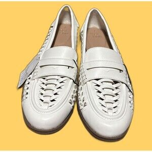 Time & Tru White Slip-on Shoes Women 7 New Casual Cozy Loafer Euro Summer Garden